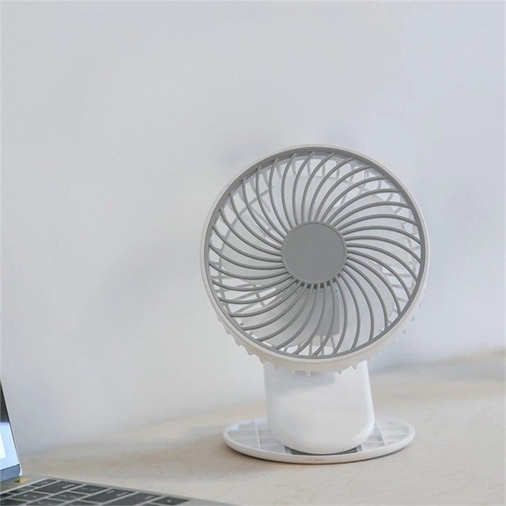 Mini portable clip fan